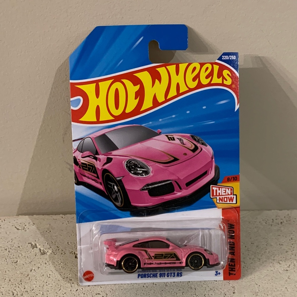 Mattel Hot Wheels Porsche 911 GT3 RS in Bright Pink Then and Now NEW 220/250
